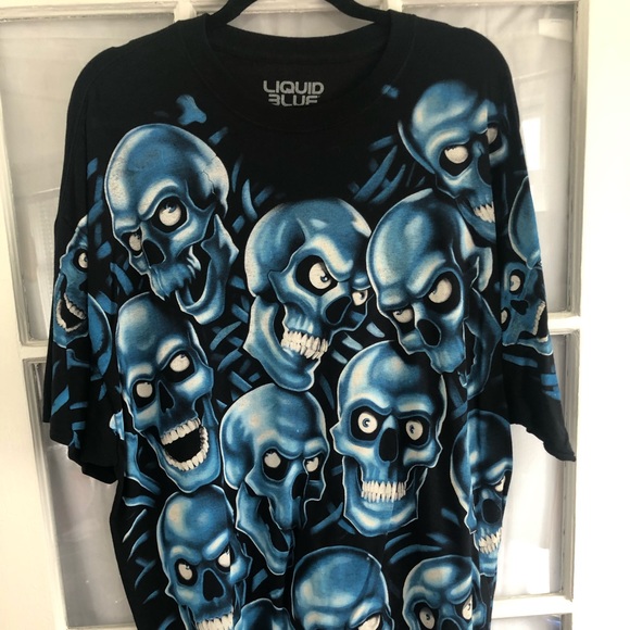 Blue Skull all over tee - Picture 2 of 4